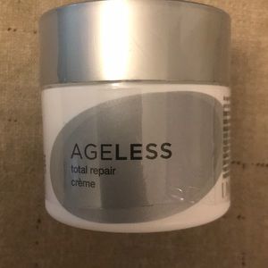 AGELESS total Repair Cream